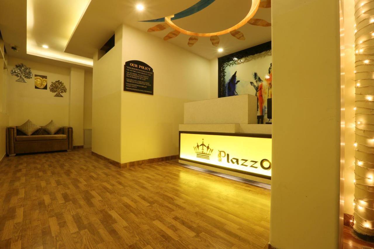 Hotel plazzo Nuova Delhi Esterno foto