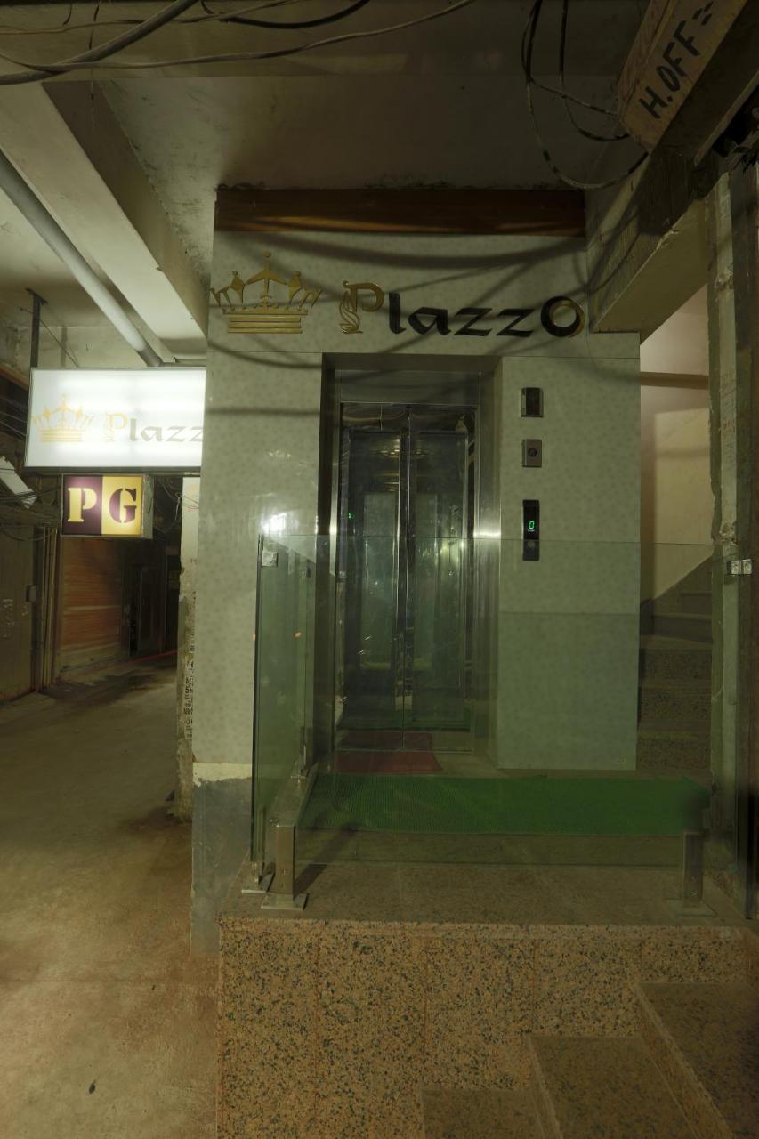 Hotel plazzo Nuova Delhi Esterno foto